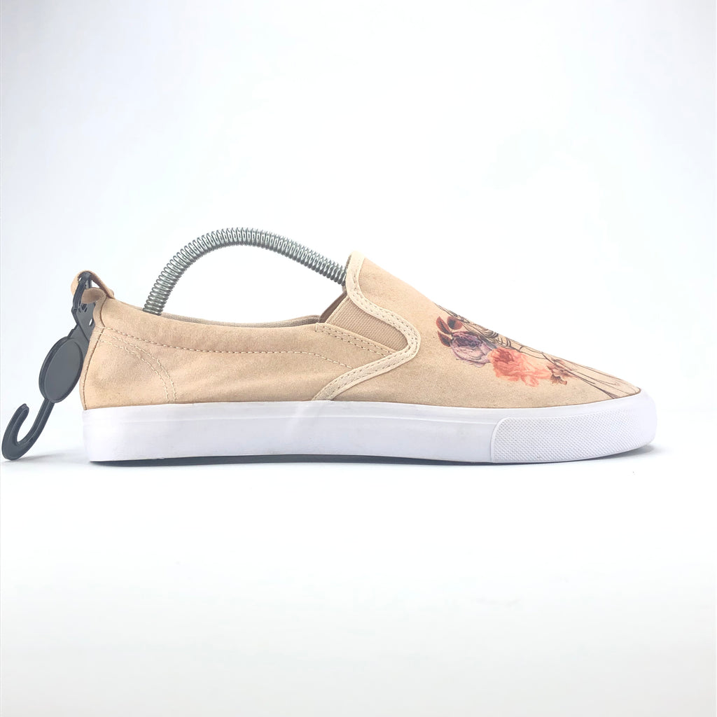 Disney's Beauty and the Beast "Belle" Canvas Slip-On Girls Sneakers