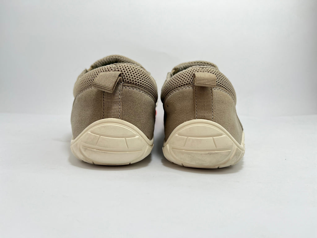 Relax lll Barefoot shoe by Saguaro