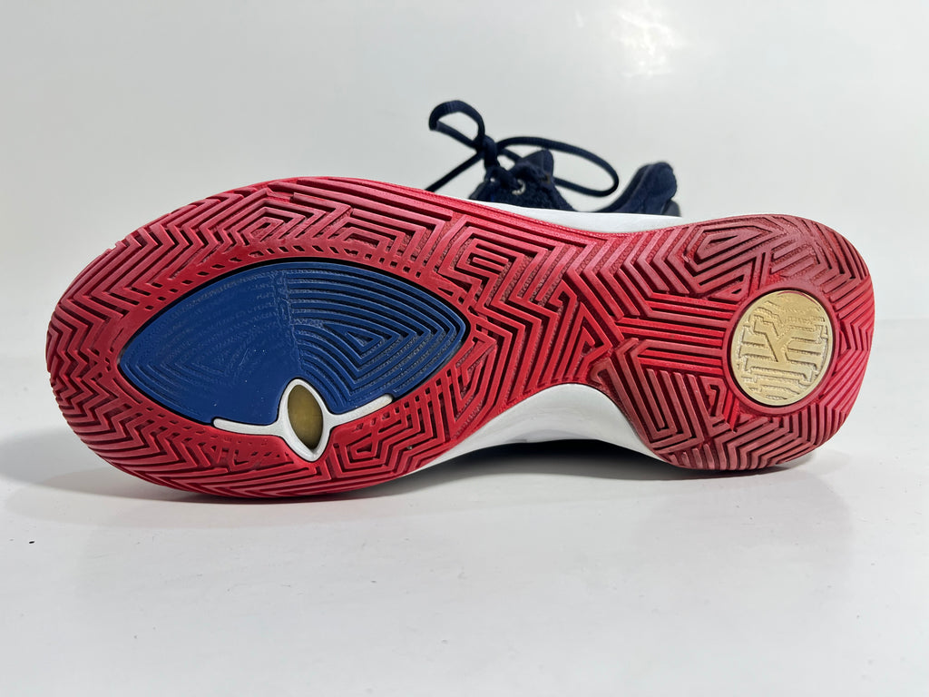 NIKE KYRIE FLAYTRAP ll