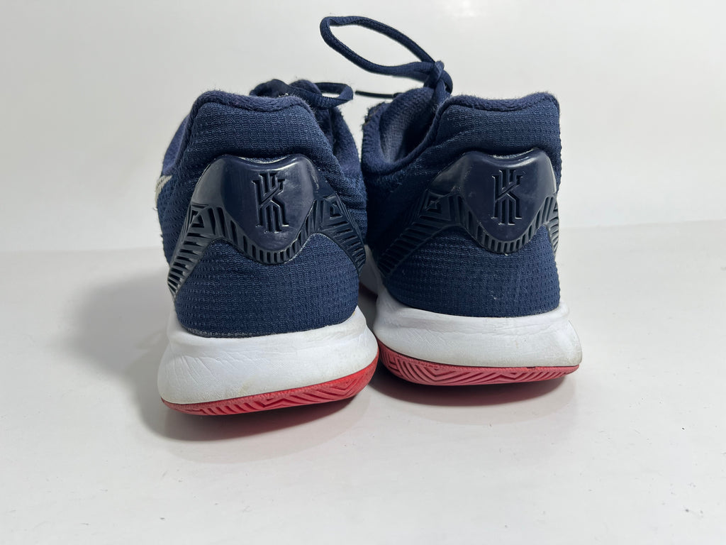 NIKE KYRIE FLAYTRAP ll