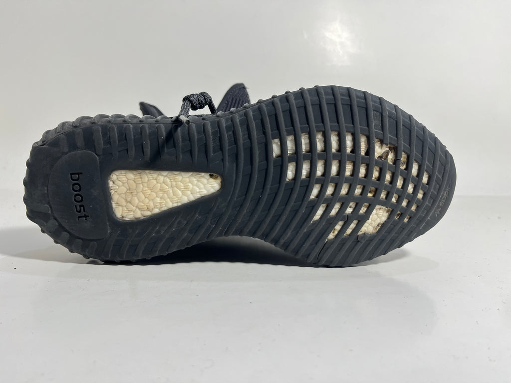 ADIDAS YEEZY BOOST